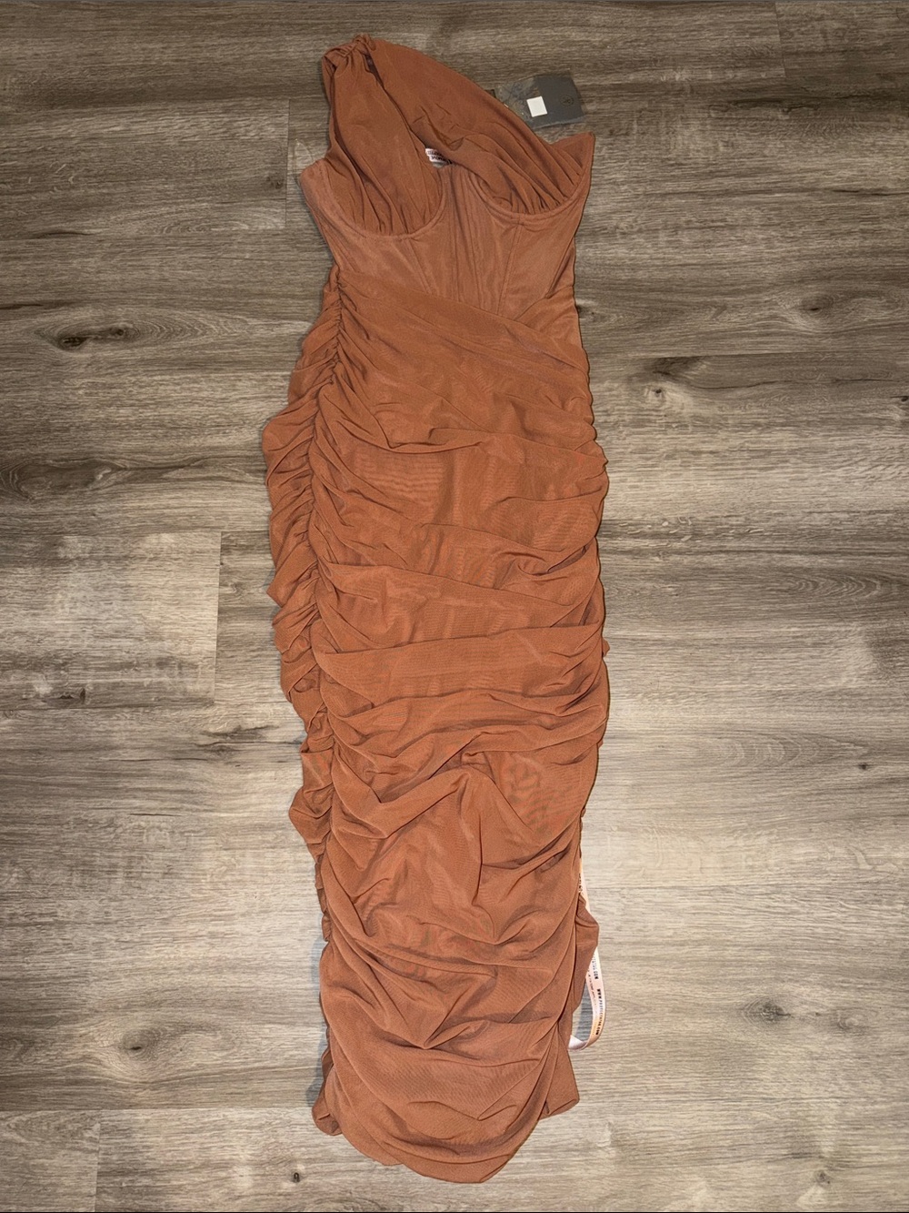 ❤️🔥Firm Price❤️🔥House of Cb VALENTINA
Ivory Asymmetric Cutout Midi Dress - Picture 11 of 16